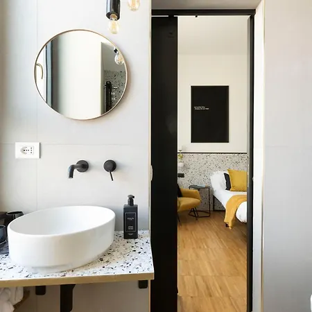 Ych-charming Near San Giovanni Apartment Rom