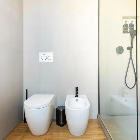 Ych-charming Near San Giovanni Rom