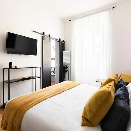 Ych-charming Near San Giovanni Apartment *