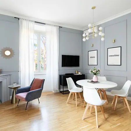 Ych-charming Near San Giovanni Apartment Rom