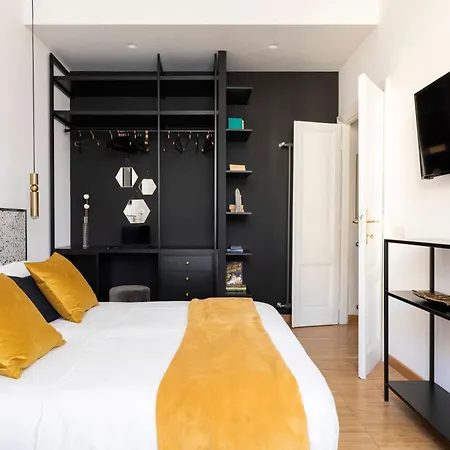 Ych-charming Near San Giovanni Rom