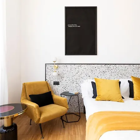 Ych-charming Near San Giovanni * Rom