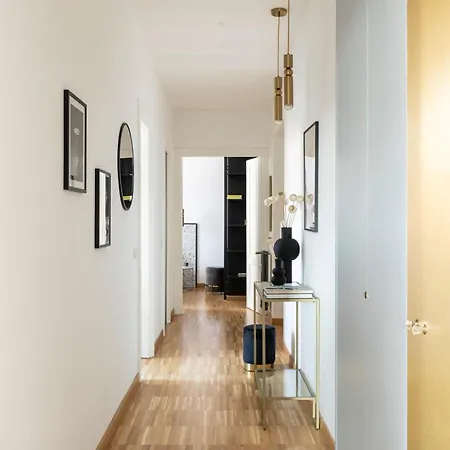 Ych-charming Near San Giovanni Apartment Rom